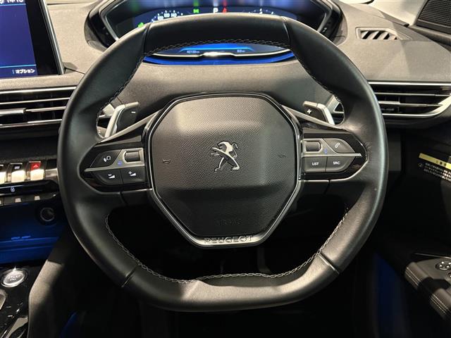 Peugeot 3008 8
