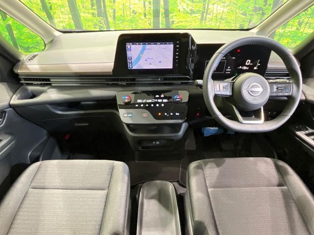 Nissan Serena 2