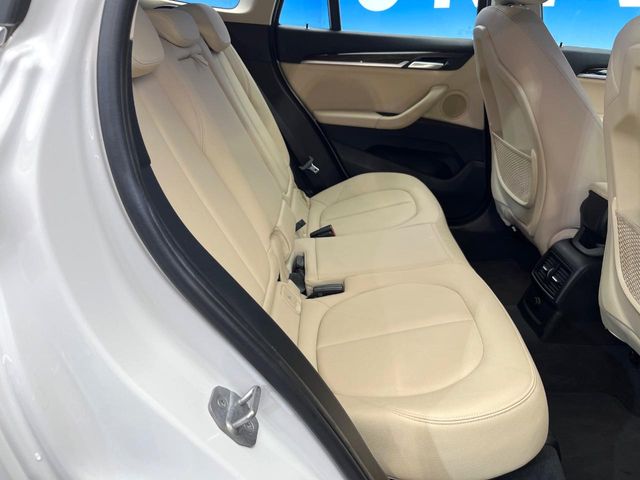 BMW X1 10