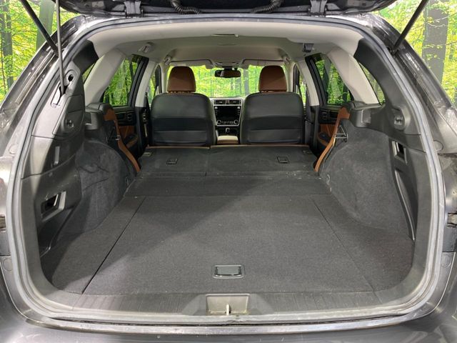 Subaru Legacy Outback 11