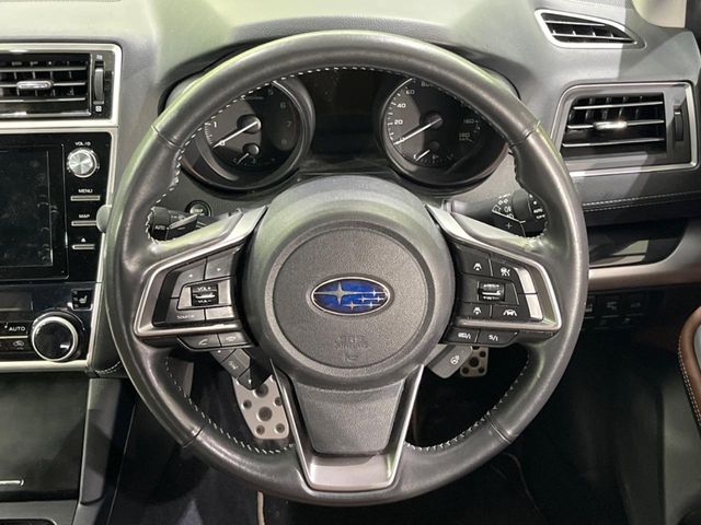 Subaru Legacy Outback 12