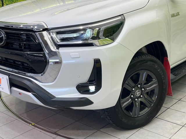 Toyota Hilux 12