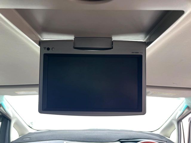 Toyota Vellfire 7