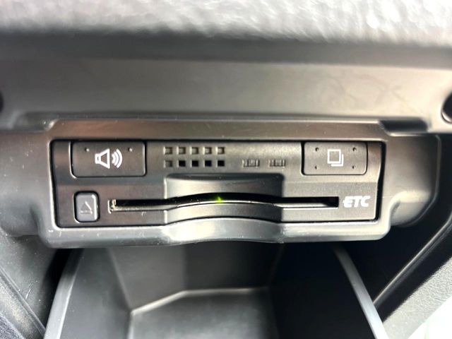 Toyota Vellfire 9