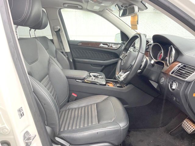 Mercedes-Benz GLS 9