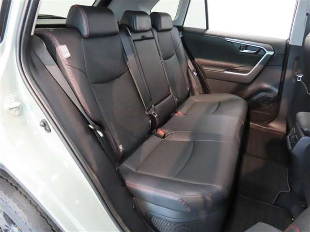 Toyota RAV4 11
