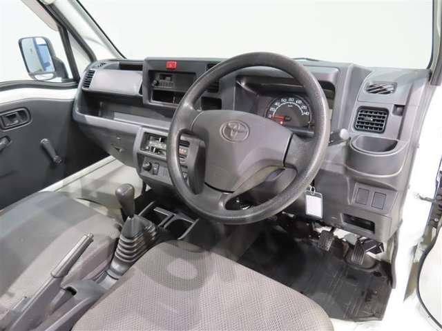 Toyota Pixis Truck 4