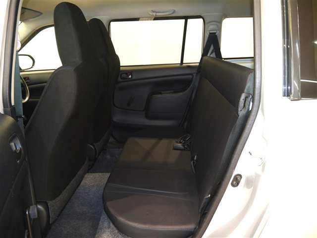 Toyota Probox Van 9