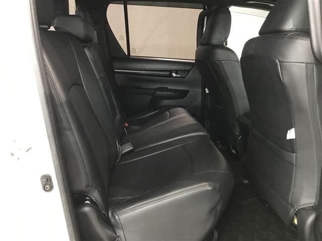 Toyota Hilux 6