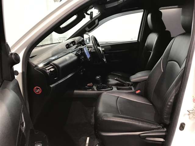 Toyota Hilux 8