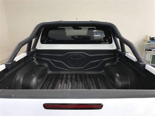 Toyota Hilux 9