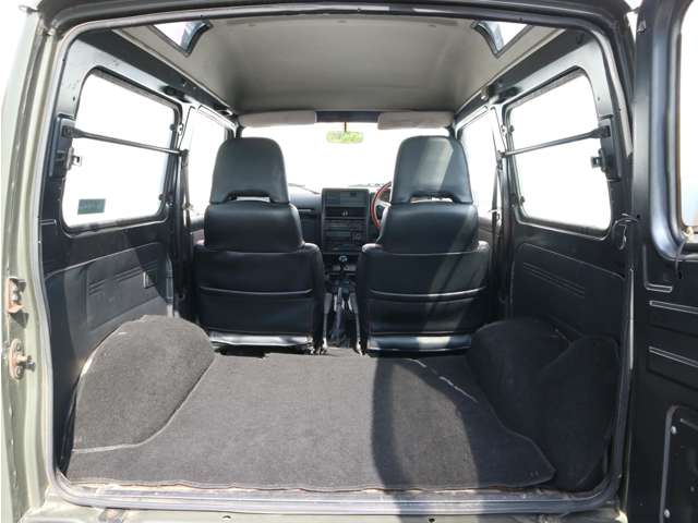 Suzuki Jimny 12