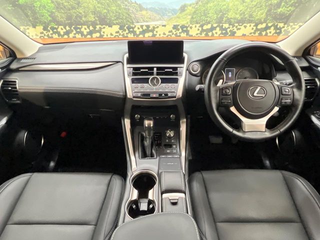 Lexus NX 2