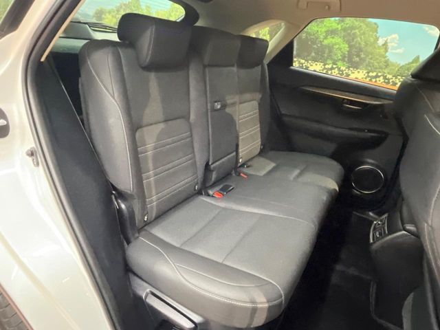 Lexus NX 9