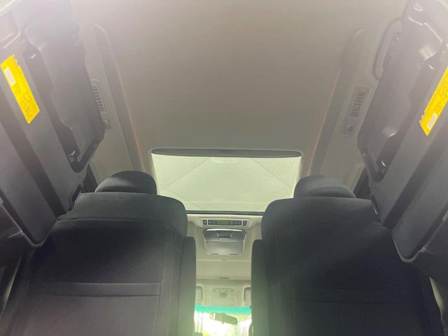 Toyota Vellfire 3