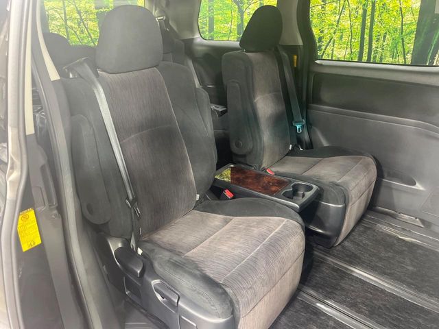 Toyota Vellfire 10