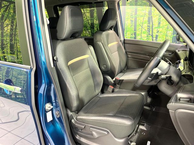 Nissan Serena 8