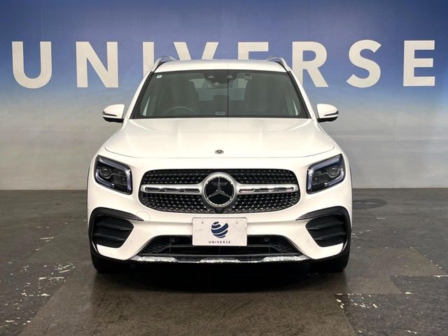 Mercedes-Benz GLB 12