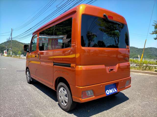 Daihatsu Hijet Cargo 11