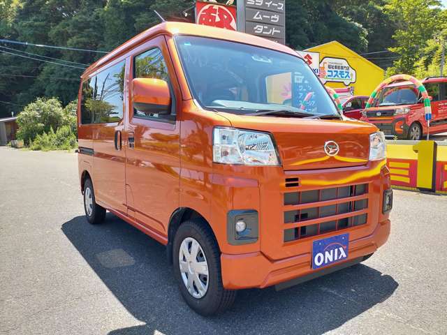 Daihatsu Hijet Cargo 6