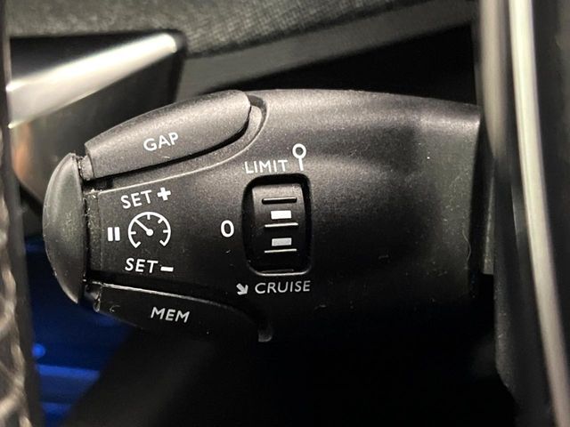 Peugeot 5008 7