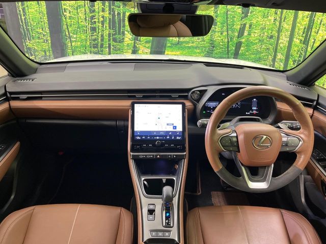 Lexus LBX 2