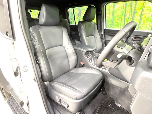 Toyota Land Cruiser FJ 8