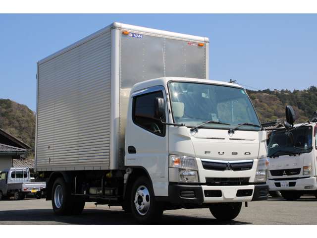 Mitsubishi Fuso Canter 3