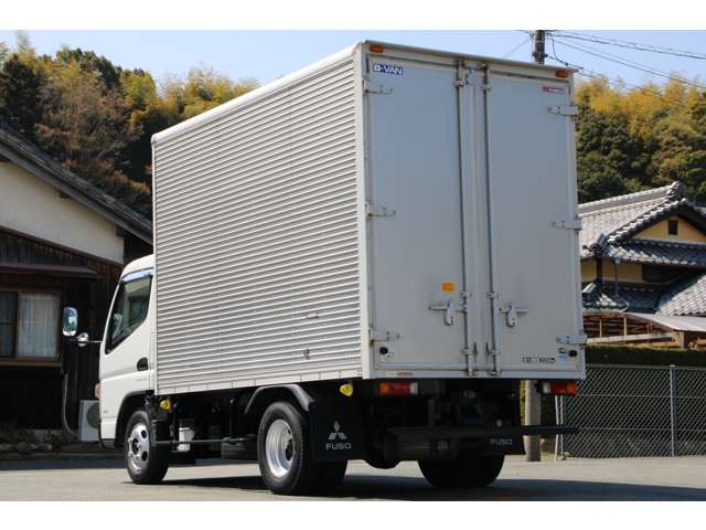 Mitsubishi Fuso Canter 6
