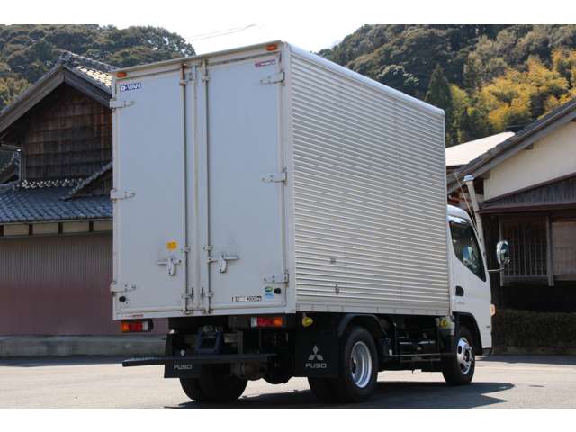 Mitsubishi Fuso Canter 7