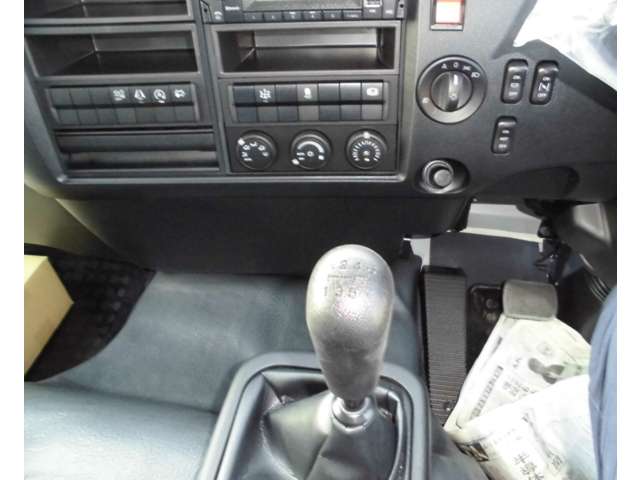 Mitsubishi Fuso Fighter 11