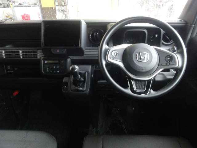 Honda N-VAN 11