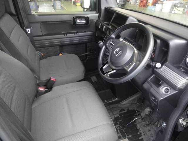 Honda N-VAN 12