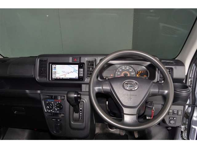 Daihatsu Hijet Cargo 3