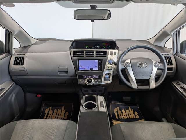 Toyota Prius α 6