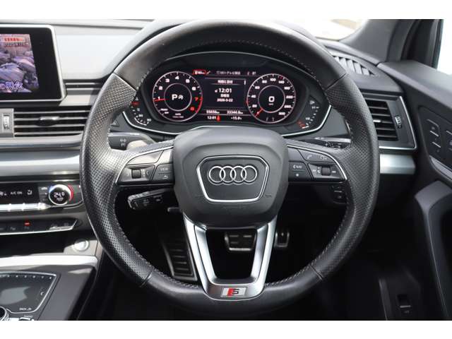 Audi Q5 5