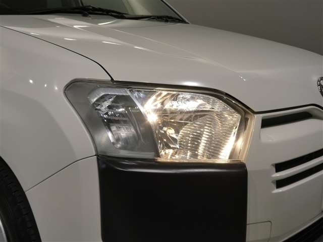 Toyota Probox Van 10