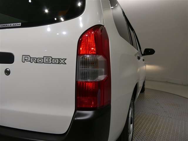 Toyota Probox Van 11