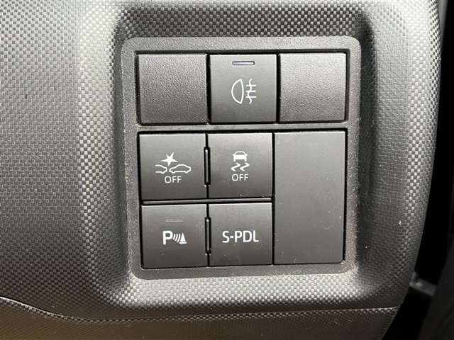 Toyota Raize 10