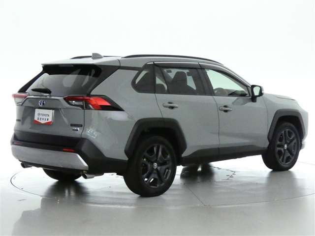Toyota RAV4 6