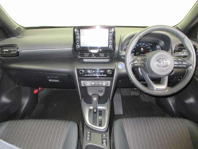 Toyota Yaris Cross 8