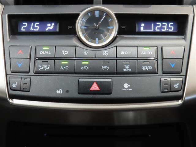 Lexus NX 11