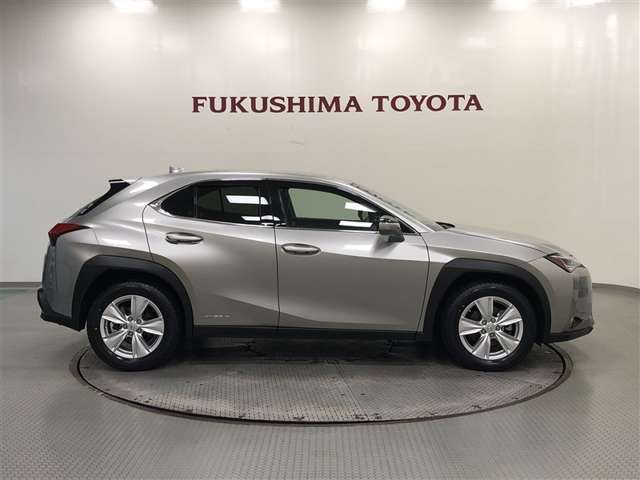 Lexus UX 4