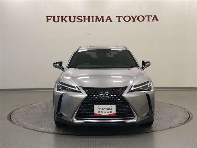 Lexus UX 5
