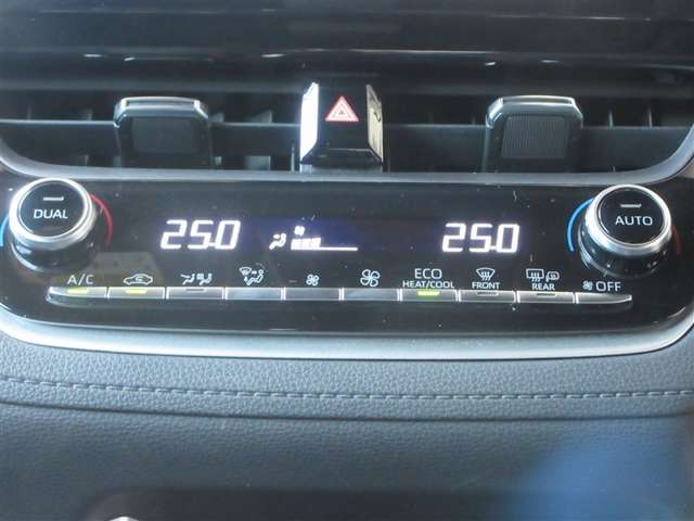Toyota Corolla Cross 10