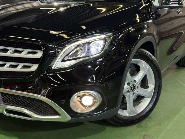 Mercedes-Benz GLA-Class 3