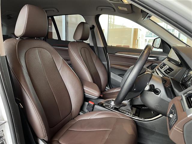 BMW X1 8