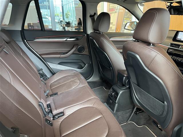 BMW X1 9
