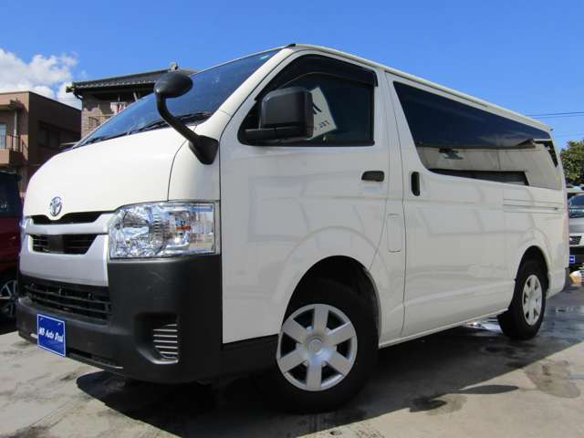 Toyota Hiace Van 6