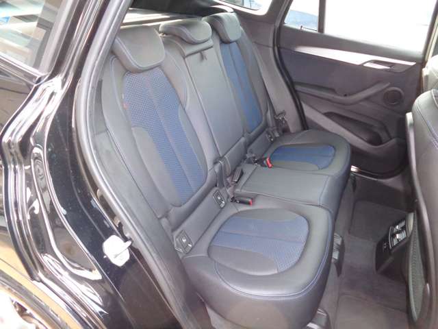 BMW X1 9